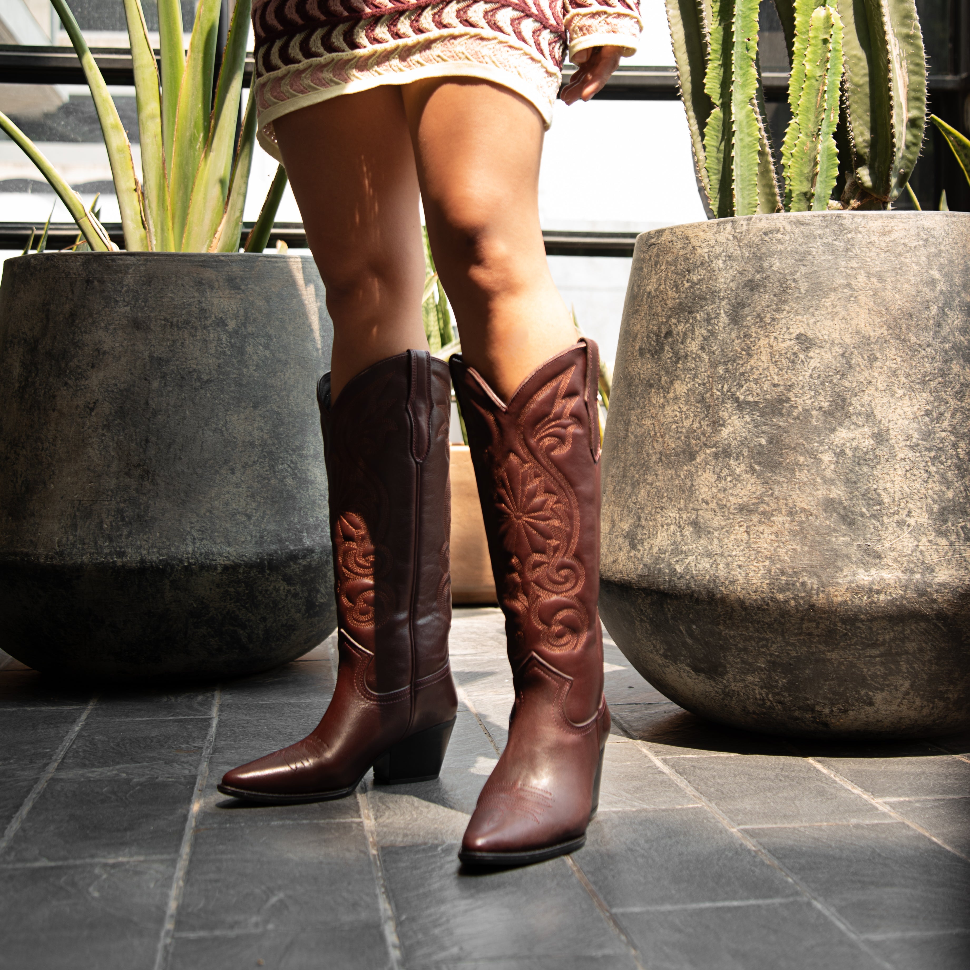 Bota SANDY piel black cherry