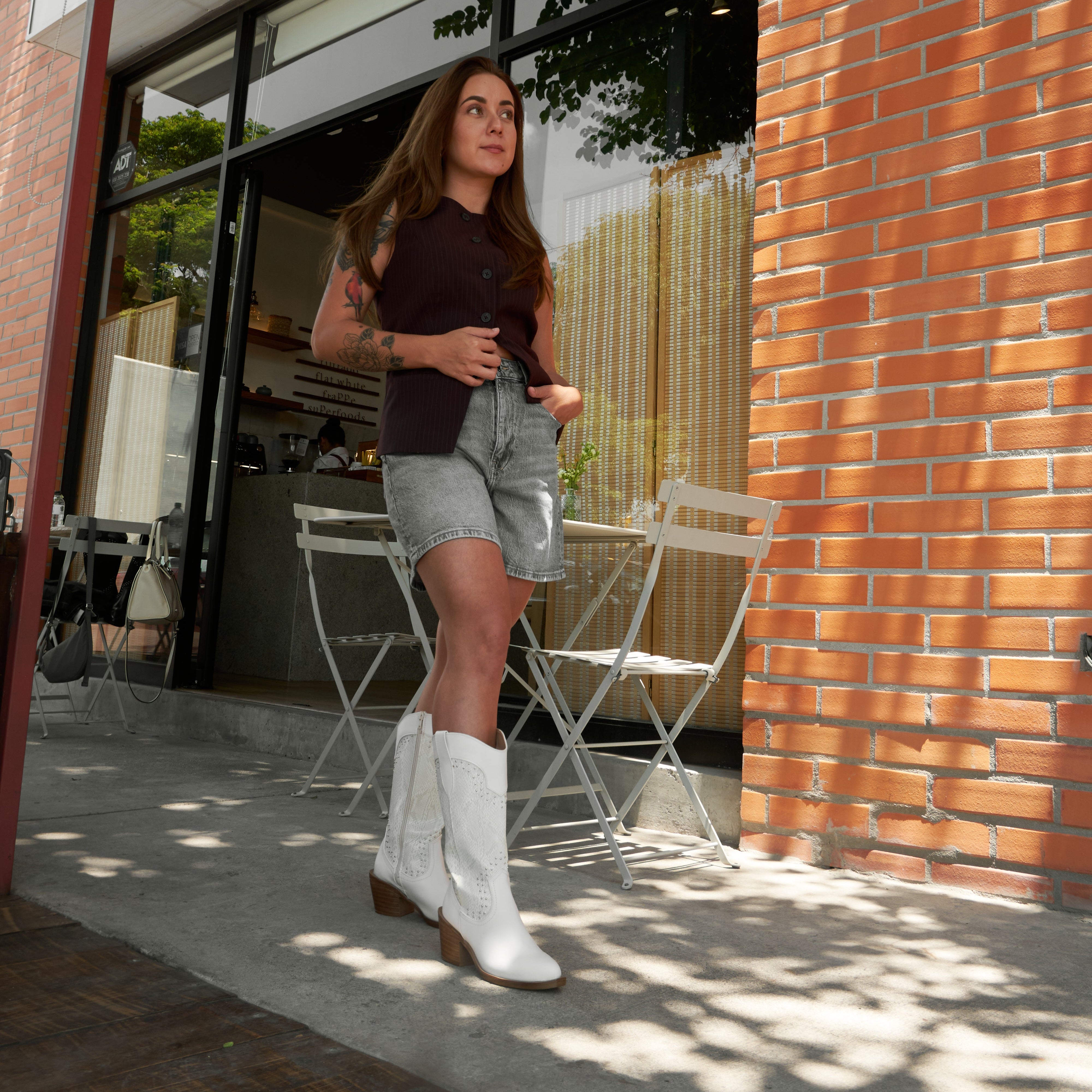 Bota HELLEN sintetico latte