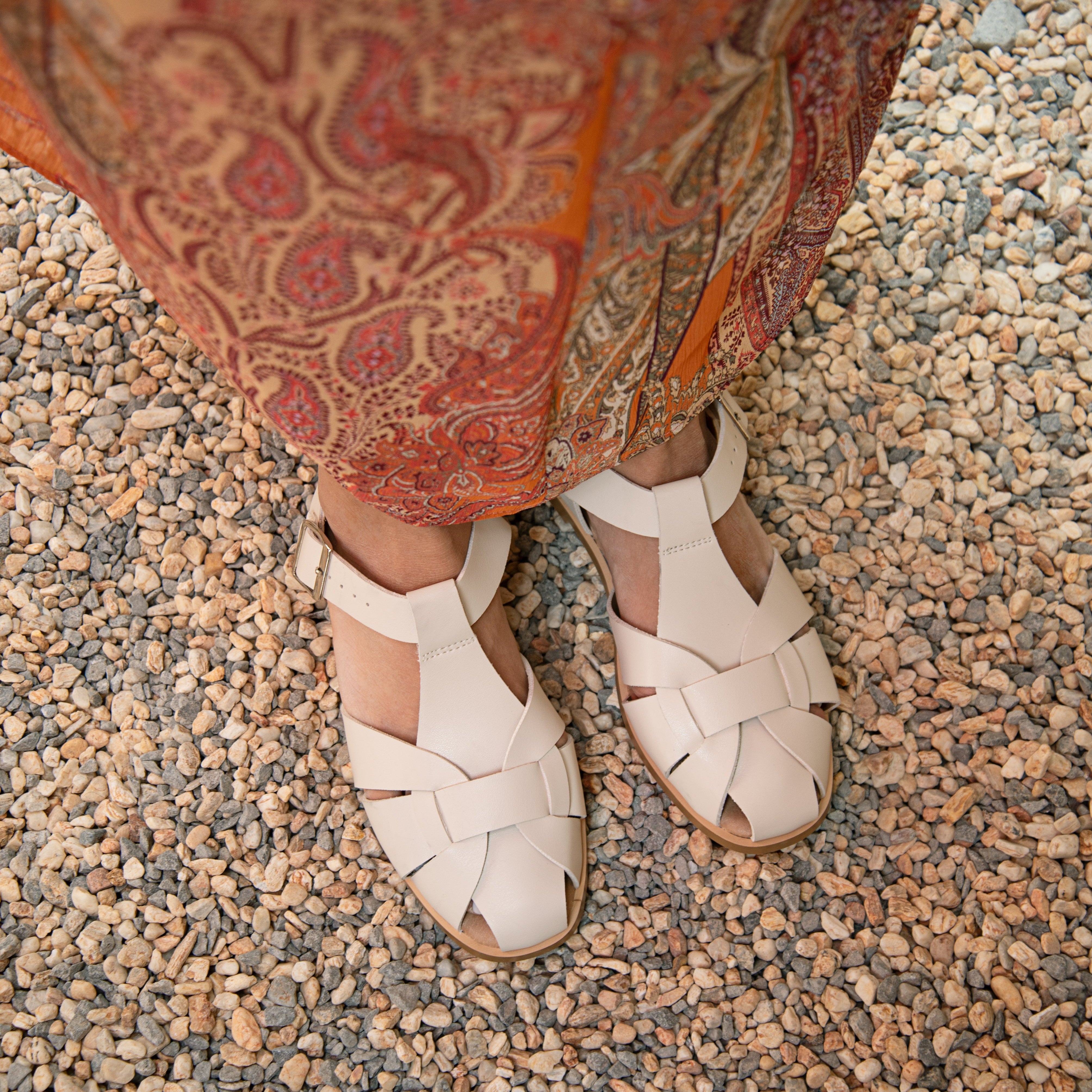 Sandalia ALMA latte