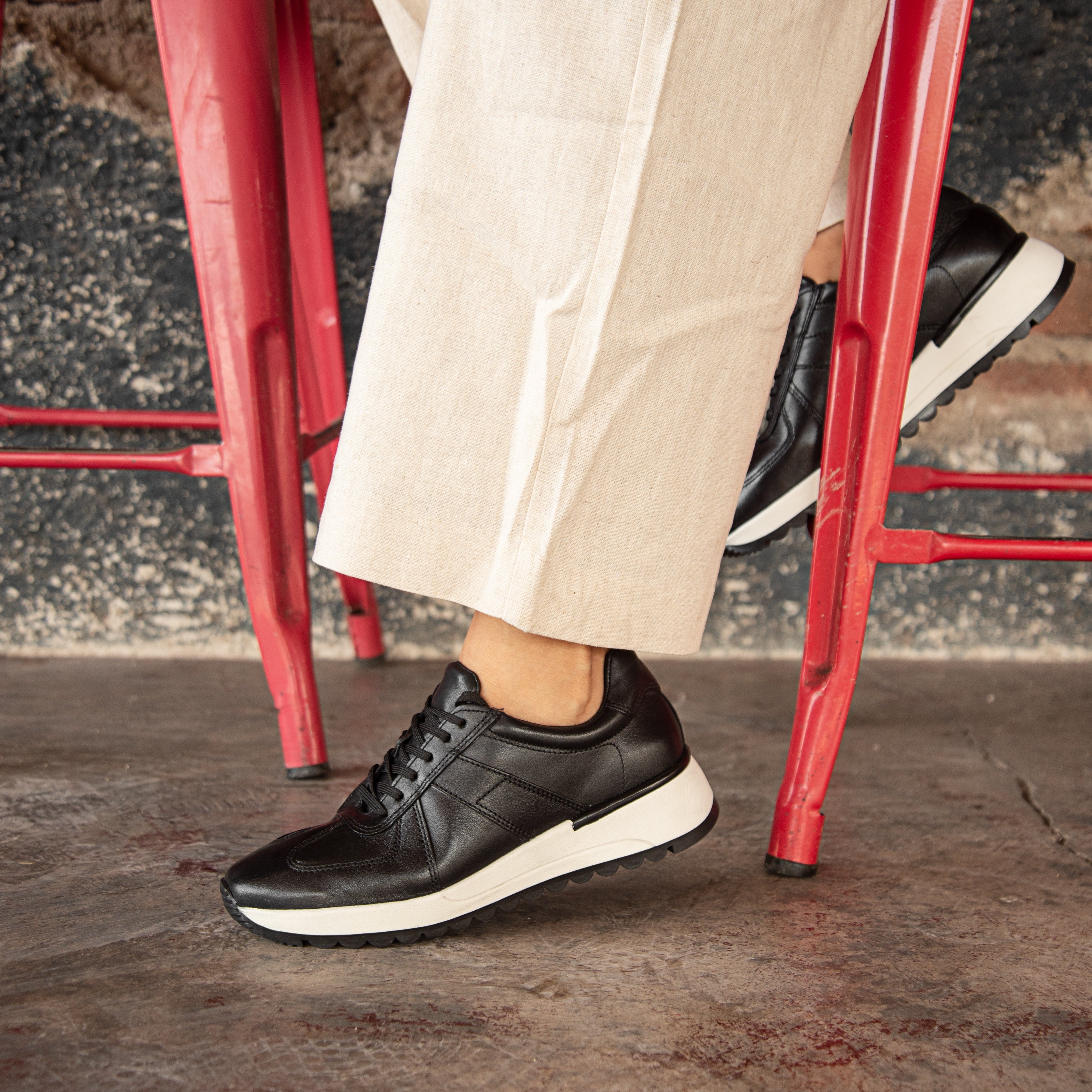Tenis IVORY piel negro