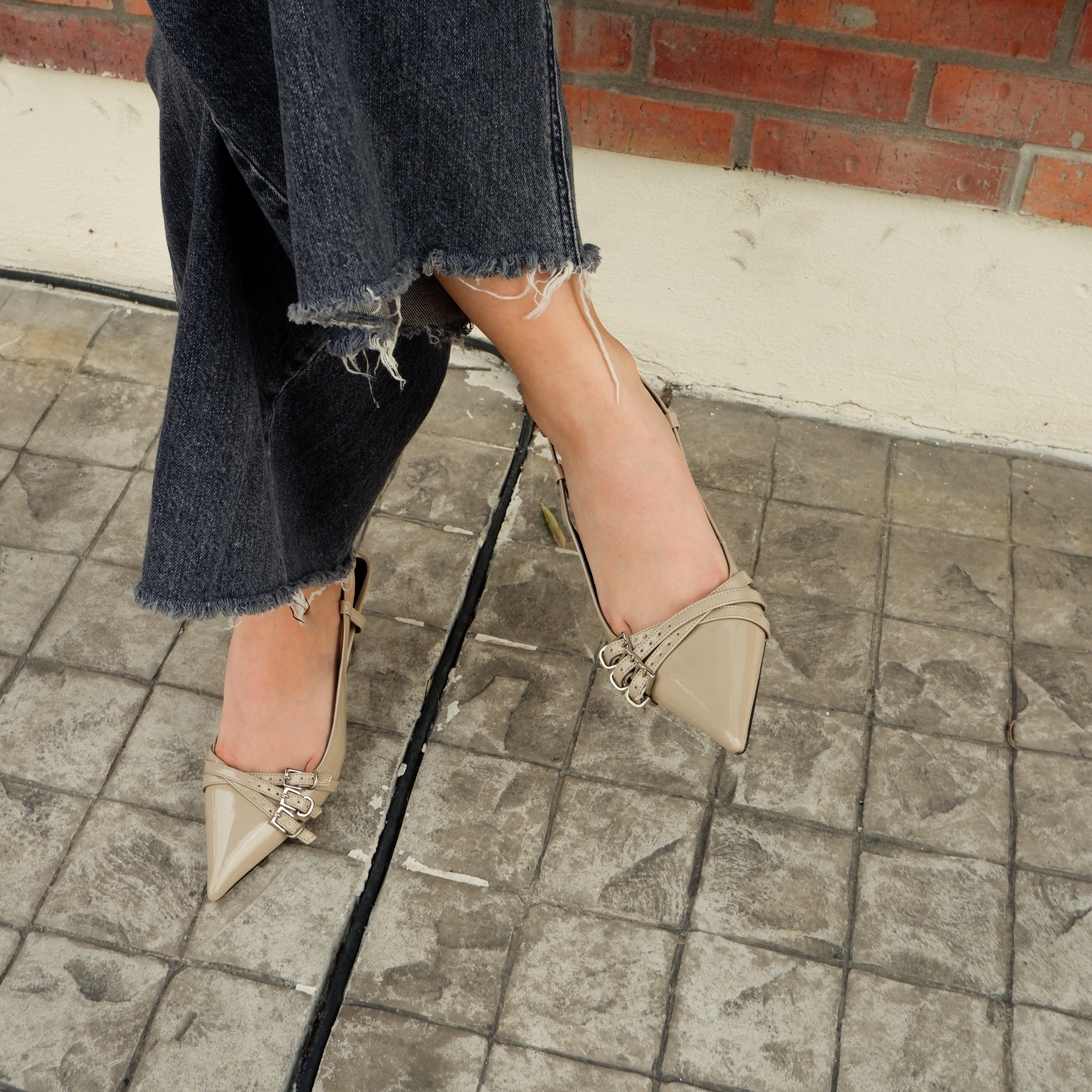 Zapatilla STRIPE charol clay