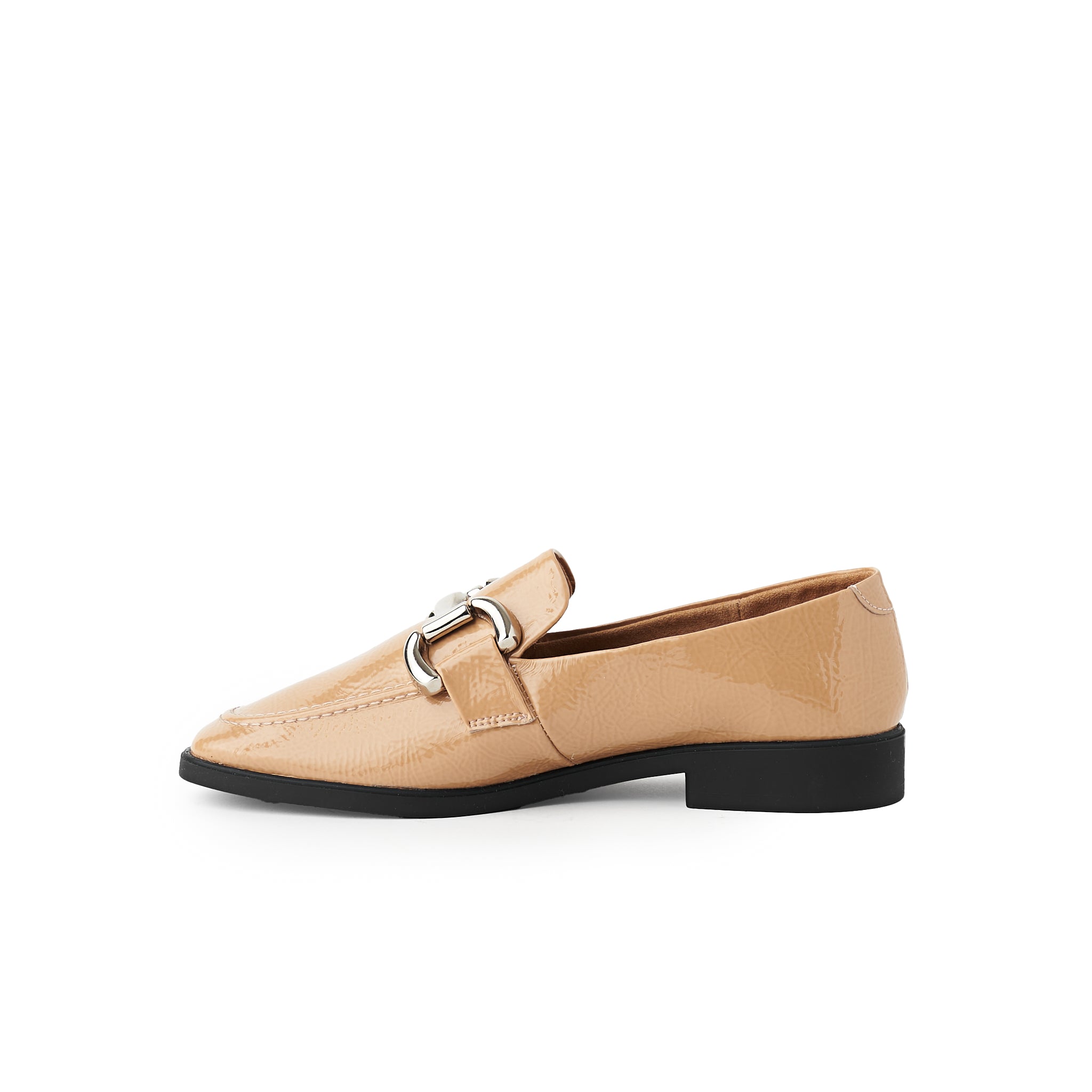 Mocasín JAEN charol nude