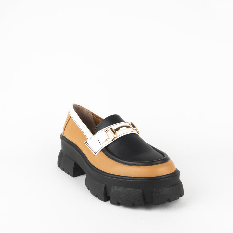Mocasin GINEBRA negro miel